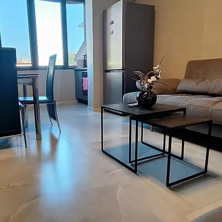 Sunflower Apartament *