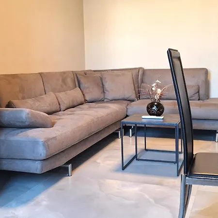 Apartament Sunflower *